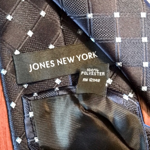 Jones New York Tie - Picture 9 of 9